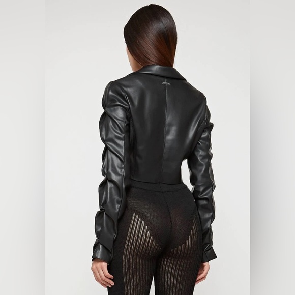 Maniere De Voir tracked vegan leather cropped jacket/blazer long sleeve - black - Picture 4 of 5